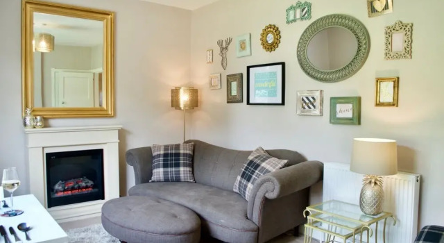 Bright And Spacious Corstorphine Home, Prenota Hotel Corstorphine Edimburgo