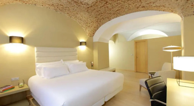 Двухместный номер Superior с красивым видом из окна Отель NH Collection Cáceres Palacio de Oquendo