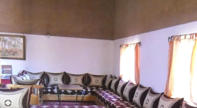 Auberge Itrane Sahara, Rezervovat Hostel Hotely v Meknes-Tafilalet s parkováním, Parkování