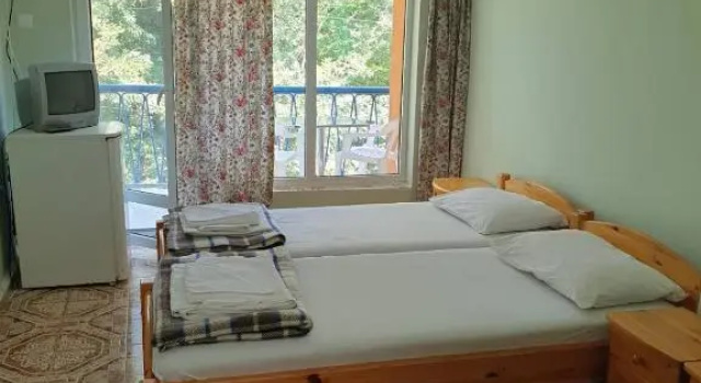 Трёхместный номер Standard с балконом Hotel Maria