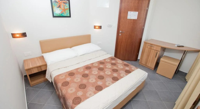 Hotel Sirena, Rezerwuj Hotel Hotele w Split-Dalmatia County ze śniadaniem, Śniadanie