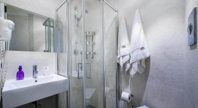 Economy Zimmer White