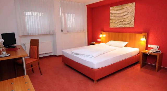 Трёхместный номер Standard Hotel zur Krone