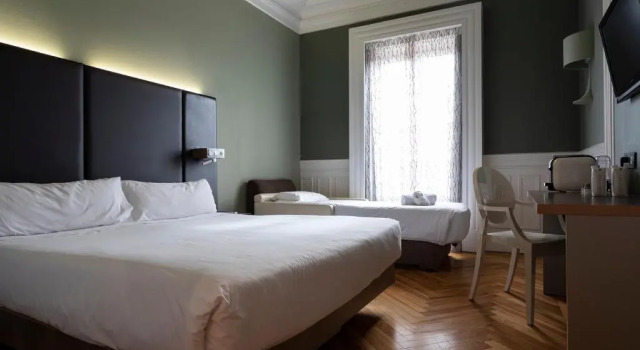 Трёхместный номер Petit Palace Lealtad Plaza
