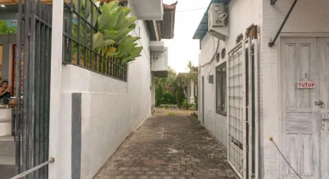 Srinadi Guest House Lovina, Book Guesthouse Singaraja Buleleng