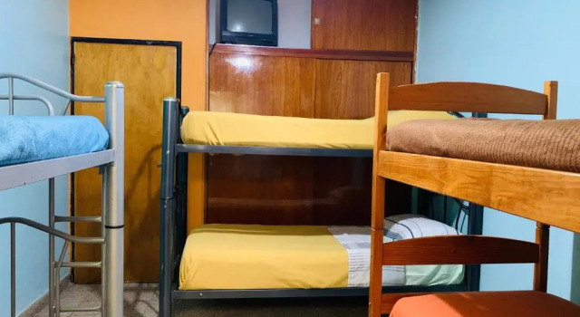 Кровать в общем номере Hostel Trotamundos