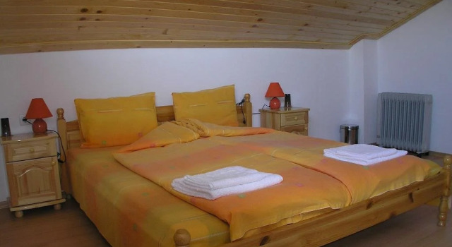 Karadzhovy Guest House, Buchen Sie Pension Kalofer Oblast Plowdiw