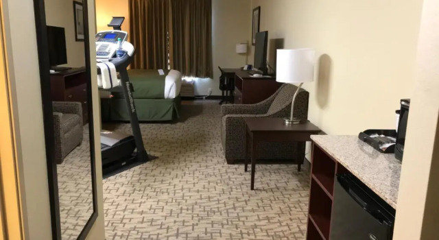 Студия Deluxe Cobblestone Hotel & Suites - Devils Lake