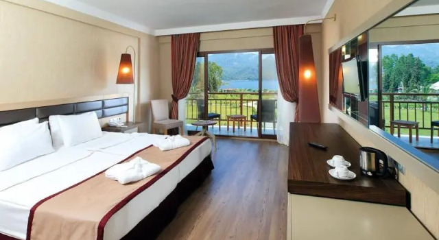 Marmaris Resort Deluxe, Rezerwuj Ośrodek wypoczynkowy Hotele w Hisaronu z basenem, Basen