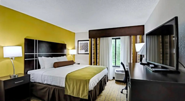 Номер Standard Best Western Plus Hanes Mall