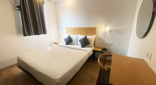 Номер Standard Hotel Gray Saffron