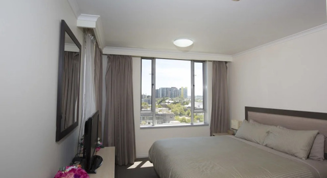 Апартаменты Comfort Stunning 2 Bedroom Apartment