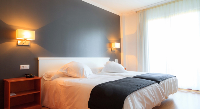Двухместный номер Standard с балконом Hotel Lombiña