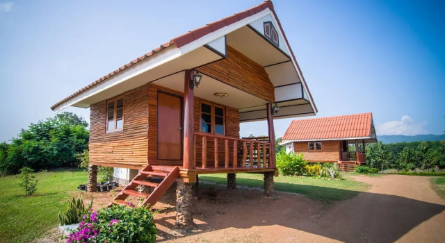 Бунгало с балконом Phoomtada Homestay