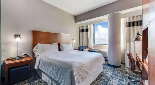 Номер with Manhattan view Vista LIC Hotel, Premier Collection by Best Western