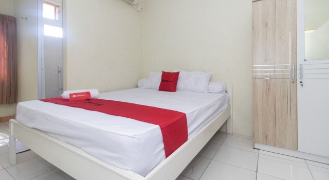 RedDoorz @ Frans Seda Kupang
