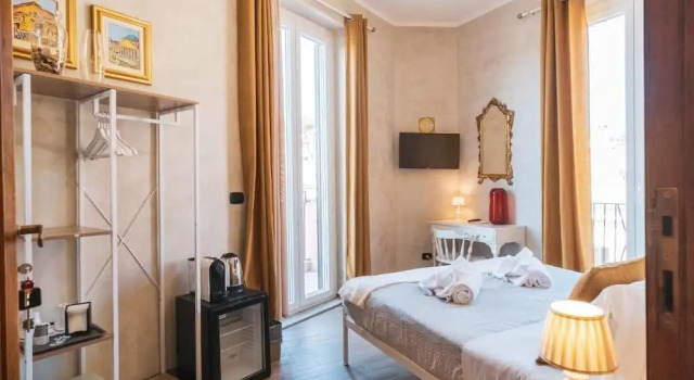 Двухместный номер Superior с балконом Golden Rooms Piazza di Spagna