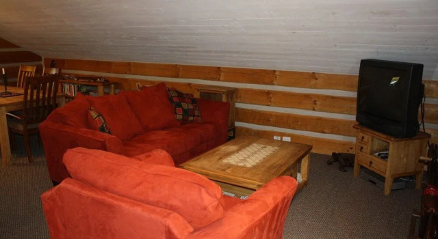 Riverside Meadows Cabins, Rezerwuj Dom wakacyjny Hotele w South Fork z parkingiem, Parking