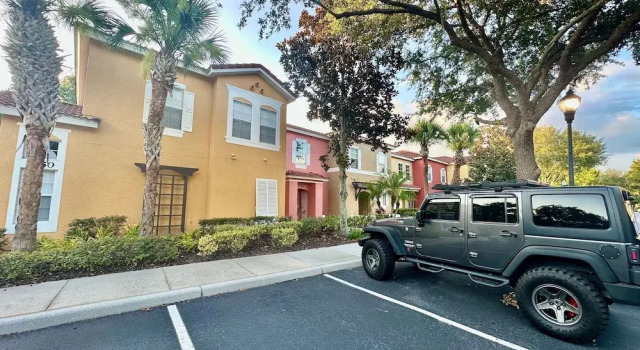 Апартаменты Grand Emerald 3BR Townhouse Near Disney Parks