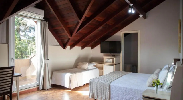 Четырёхместный номер Luxury Hotel Kaster