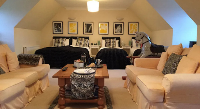 A Room in the Country, Rezervați Hotel Kirknewton West Lothian