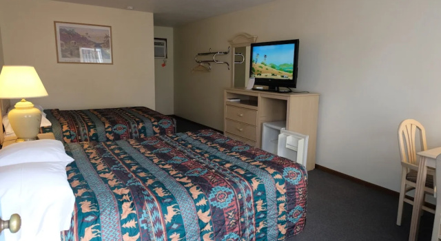 Четырёхместный номер Classic Starlite Motel
