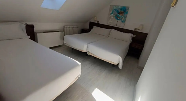 Номер Economy Aston Hotel