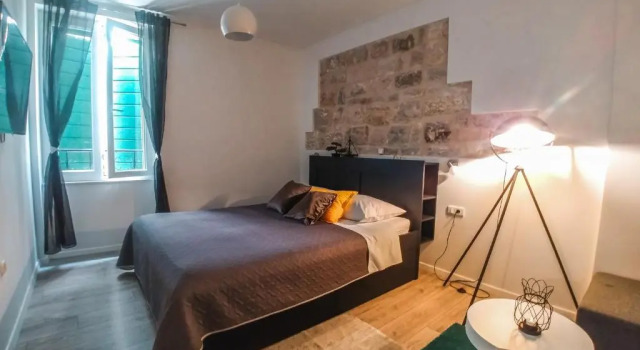Julije Rooms