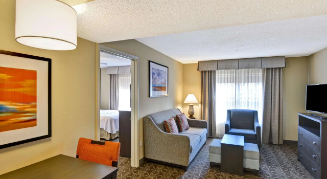 Четырёхместный люкс Homewood Suites by Hilton Kansas City/Overland Park