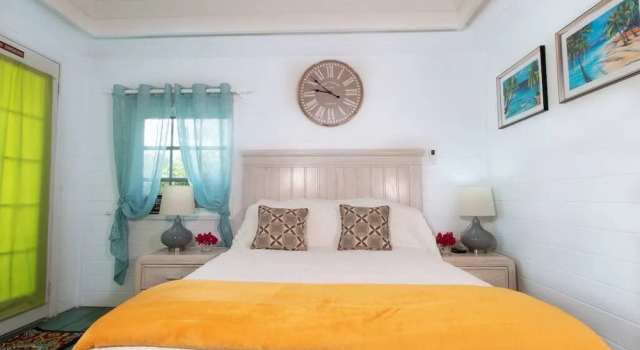 Garden Cottage at Orange Hill Beach, Buchen Sie Ferienhaus Hotels in New Providence mit Parkplatz, Parkplätze
