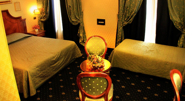 Трёхместный семейный номер Standard Hotel Les Chambres D'Or