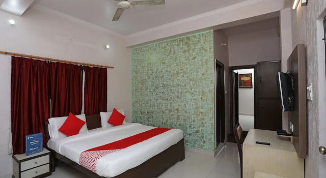 OYO 19824 Hotel Doon Palace, Rezervovat Hotel Déhrádún Uttarakhand