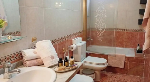 Апартаменты Stunning 3 Bedroom Apartment in Radazul With Ocean Views