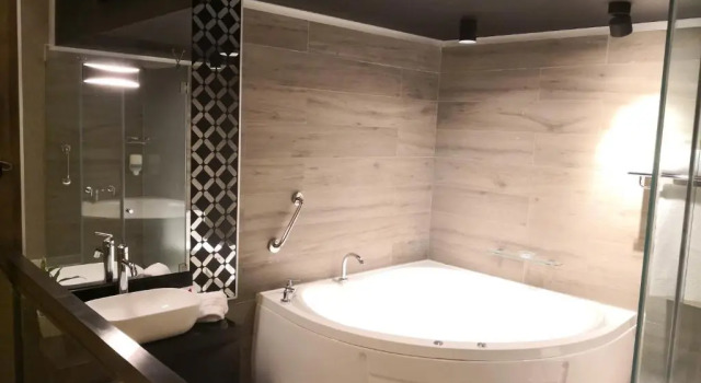 Люкс Deluxe Hotel Las Lomas