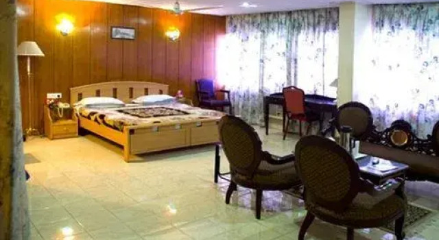 Hotel Siddhartha, Rezerwuj Hotel Hajdarabad 