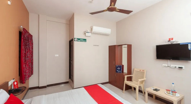 Oyo 29278 Sri Laya Guest House, Забронировать Гостевой дом Отели штата Тамилнада с парковкой, Парковка