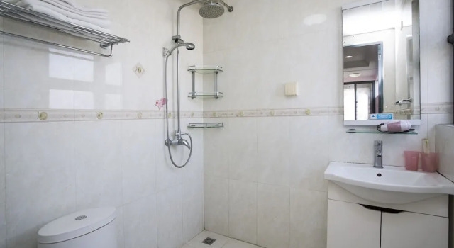 Апартаменты с балконом и с видом на море Sanya Chunting Holiday Apartment