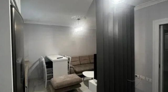 090 Center Apartment