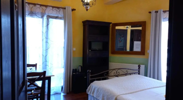 Двухместный номер Standard Mythos Guesthouse