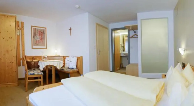Номер Economy Sporthotel Krone