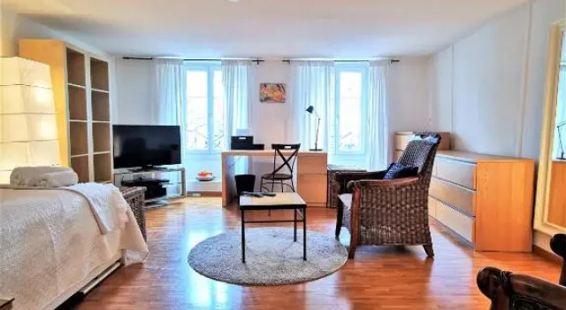 Апартаменты 140 Lausanne Ouchy, BEST LOCATION 50 meters from the lake !