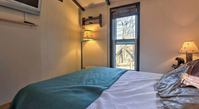Family Retreat w/ Trail Access in Beech Mountain!, Забронировать Дом для отпуска Коттеджи Бича Маунтин, Коттедж