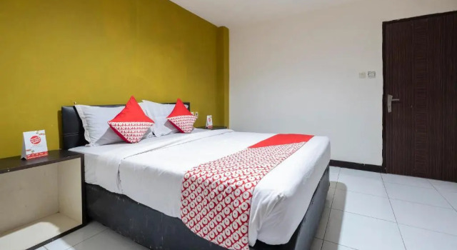 Люкс Deluxe OYO 2552 Hotel Permata