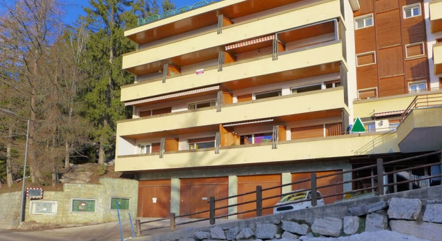 Eperon Lens in Lens With 1 Bedrooms and 1 5 Bathrooms