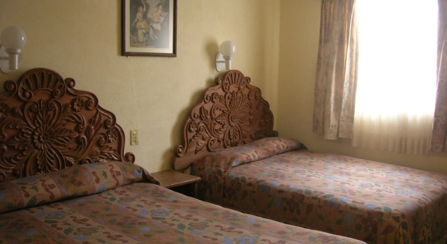 Четырёхместный номер Standard Hotel Molino del Rey