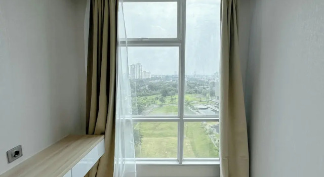 Monolocale Standard Studio Modern Style at Grand Sungkono Lagoon Apartment