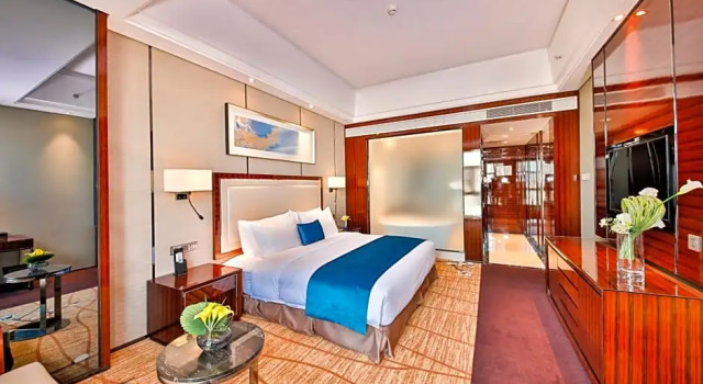 Люкс Deluxe Jianghai Country Garden Phoenix Hotel