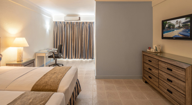 Time Out Hotel, Prenota Hotel St. Lawrence Gap Christ Church