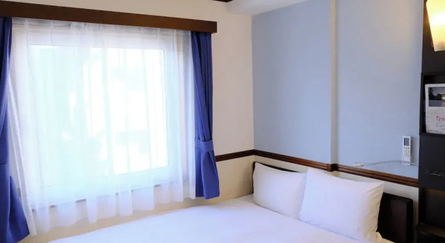 Двухместный номер Economy Toyoko Inn Tokyo Nihombashi Zeimusho Mae