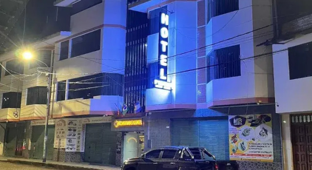 D Cardenas Hotel